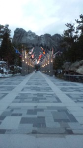 Walk to Mt. Rushmore