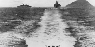 Queen Mary transports soldiers
